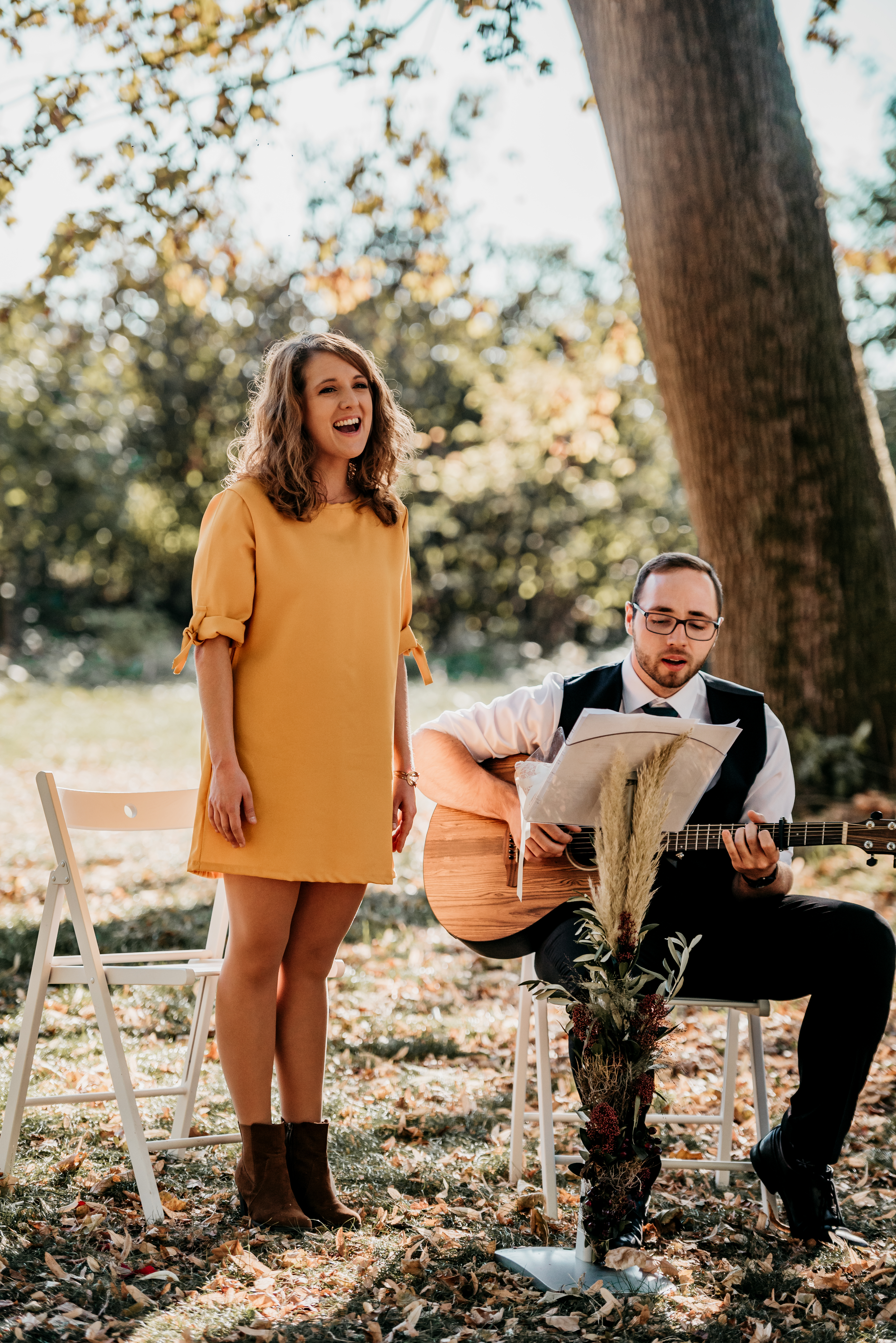 Simon und Hanna bei einer Trauung